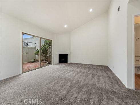 1074 E La Habra , La Habra, CA