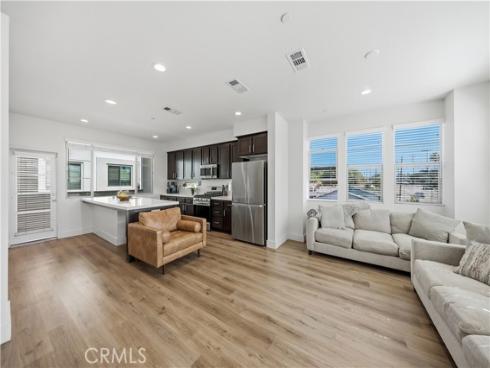 205 S Paige Ln , La Habra, CA