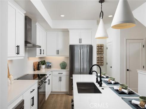 164 E Whittier   Boulevard, La Habra, CA