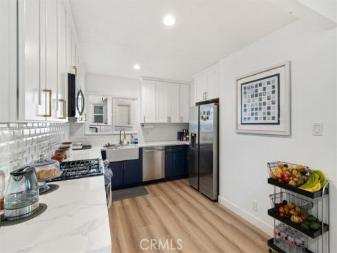 307 S Hillcrest , La Habra, CA