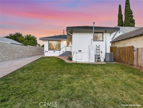 307 S Hillcrest , La Habra, CA