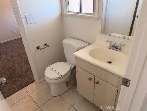 111 La Plaza , La Habra, CA
