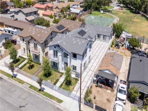 532  Mcfadden  , La Habra, CA
