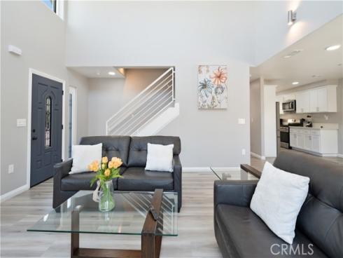 532  Mcfadden  , La Habra, CA