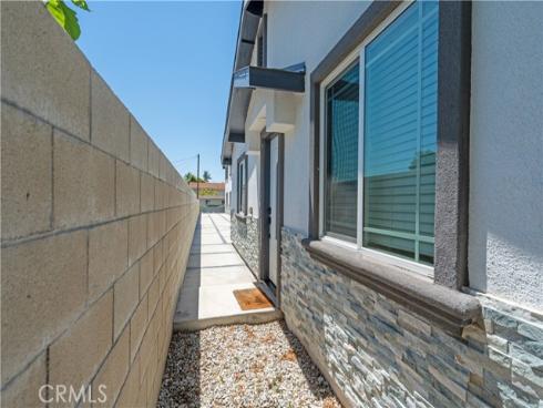 532  Mcfadden  , La Habra, CA