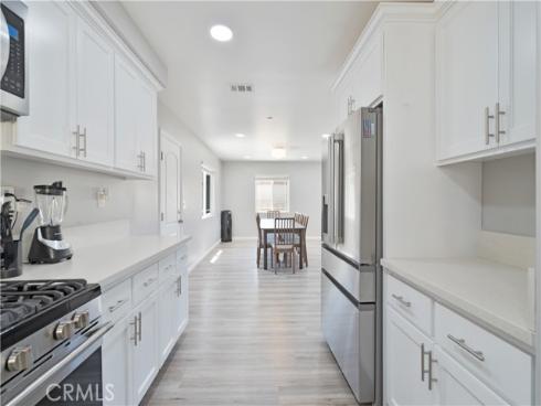 532  Mcfadden  , La Habra, CA