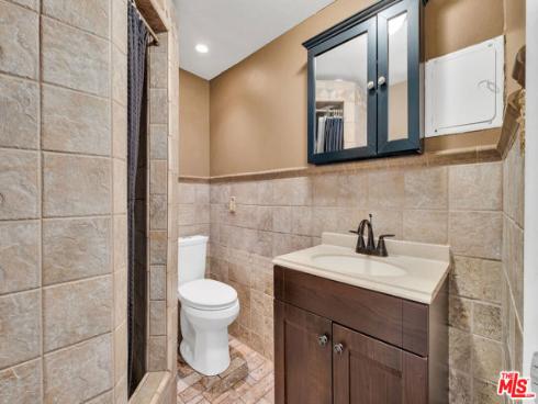 351 S Monte Vista 7 Street, La Habra, CA