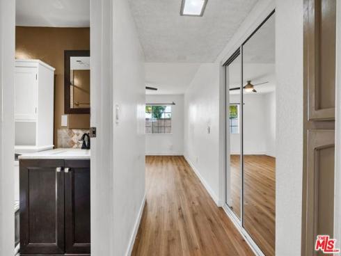 351 S Monte Vista 7 Street, La Habra, CA