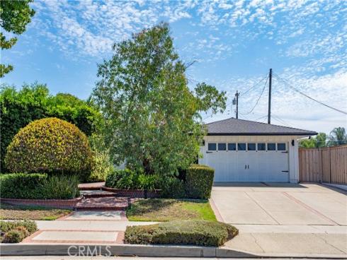 1102 N. Randall Avenue
