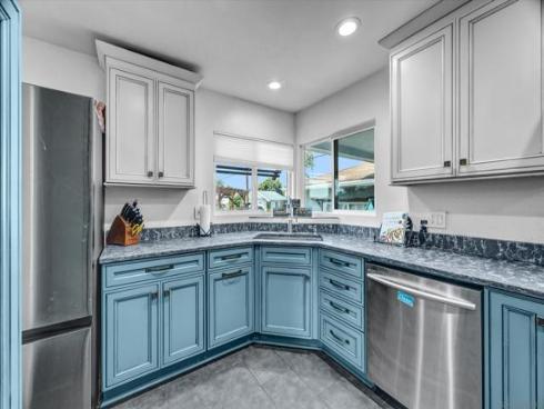 600 N Fonda , La Habra, CA