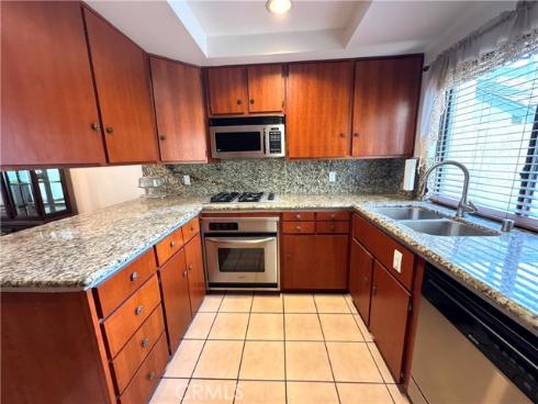 530 Berry , La Habra, CA