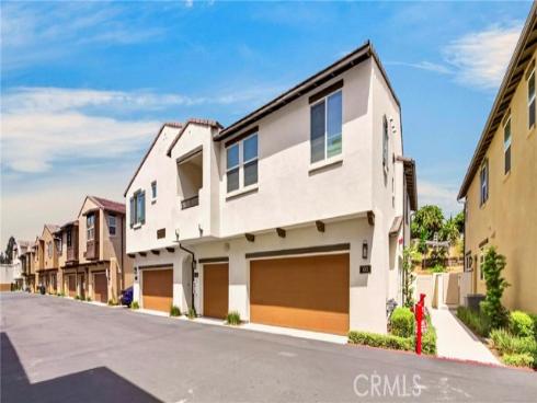 306 Vista 103 Drive, La Habra, CA