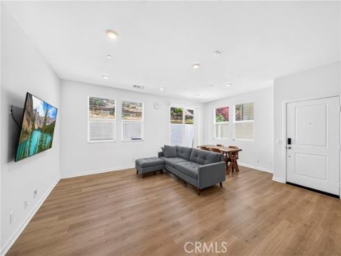 306 Vista 103 Drive, La Habra, CA