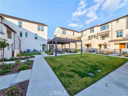 306 Vista 103 Drive, La Habra, CA