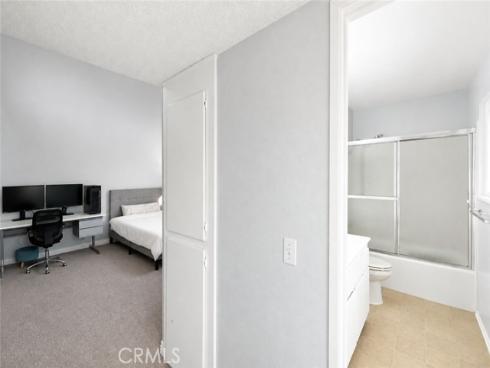 981 W Imperial Hwy #23 , La Habra, CA