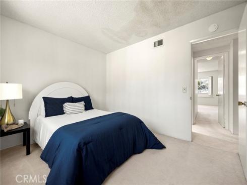 341 E Parkwood Ave , La Habra, CA