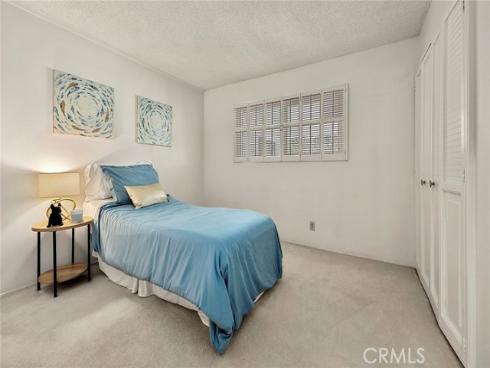 341 E Parkwood Ave , La Habra, CA