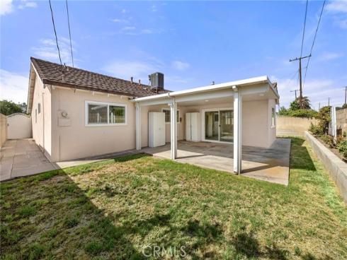 341 E Parkwood Ave , La Habra, CA