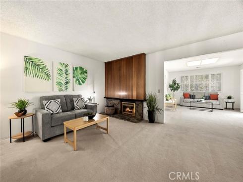 341 E Parkwood Ave , La Habra, CA