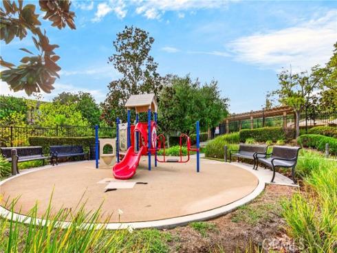 523 S Primrose , La Habra, CA