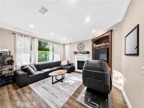 523 S Primrose , La Habra, CA