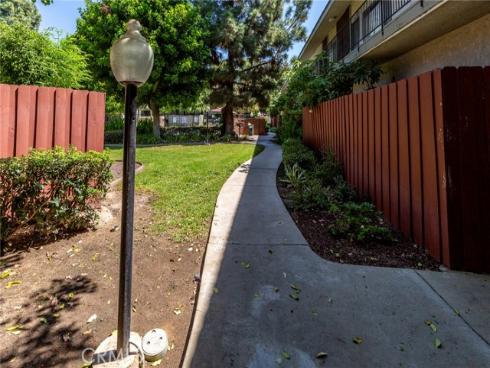 991 S Idaho 113 Street, La Habra, CA