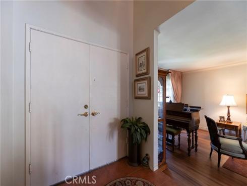 5842 Crestview , La Palma, CA