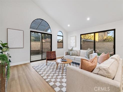 5271 Niguel , La Palma, CA