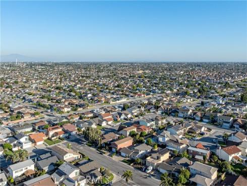 5692  Conifer  , La Palma, CA