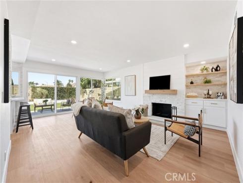 5781 Park West , La Palma, CA