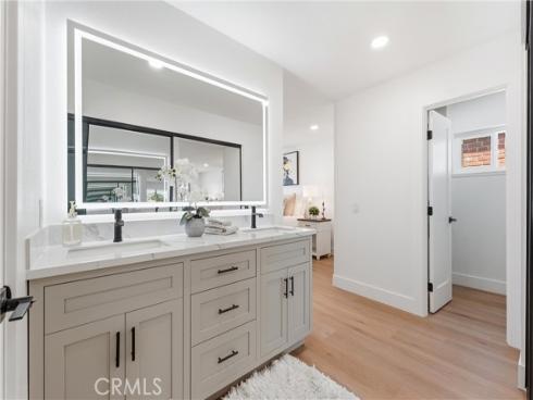 5781 Park West , La Palma, CA