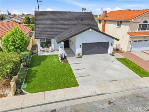 5781 Park West , La Palma, CA