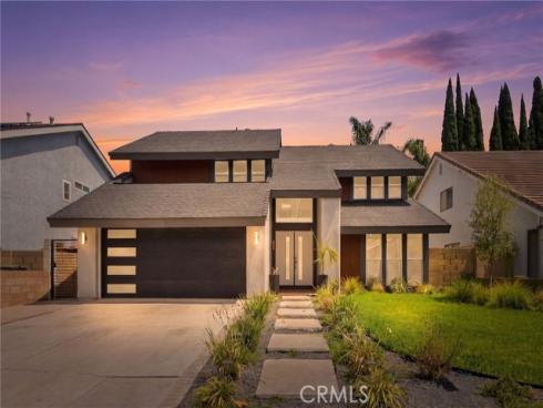 8032 Lancashire Circle