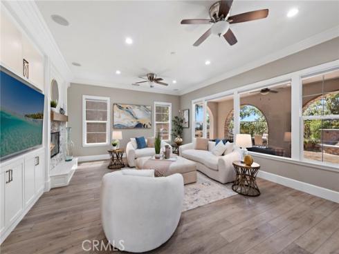 19 Dennis Lane , Ladera Ranch, CA