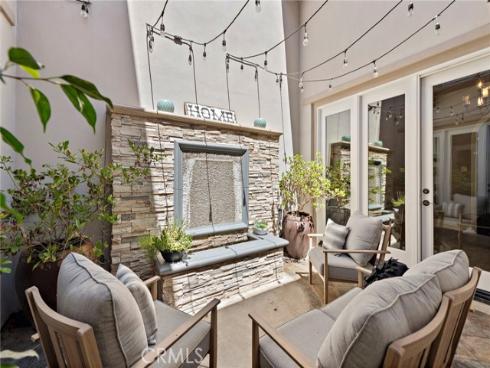 19 Dennis Lane , Ladera Ranch, CA