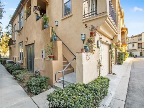 1 Baccus , Ladera Ranch, CA