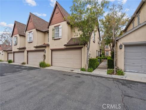 66 Three Vines Court, Ladera Ranch, CA