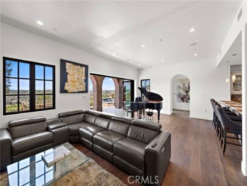 7  Broken Arrow  , Ladera Ranch, CA