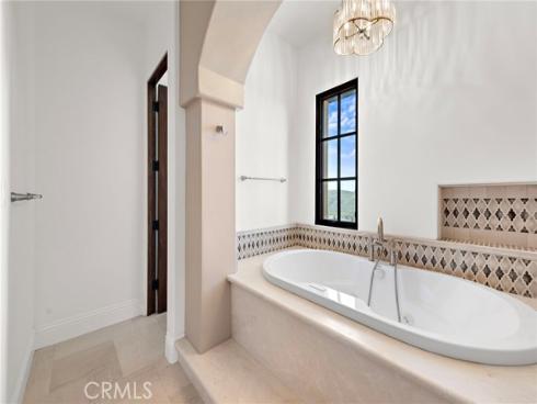 7  Broken Arrow  , Ladera Ranch, CA