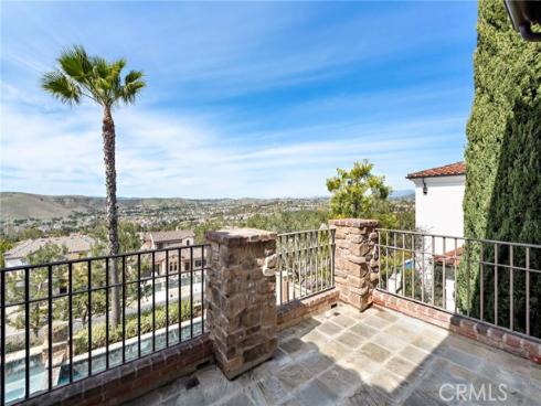 7  Broken Arrow  , Ladera Ranch, CA