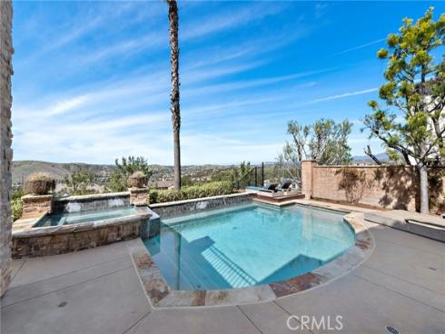 7  Broken Arrow  , Ladera Ranch, CA