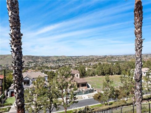 7  Broken Arrow  , Ladera Ranch, CA