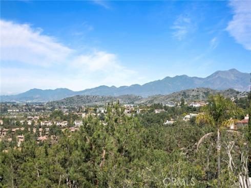 7  Broken Arrow  , Ladera Ranch, CA