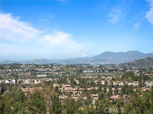 7  Broken Arrow  , Ladera Ranch, CA