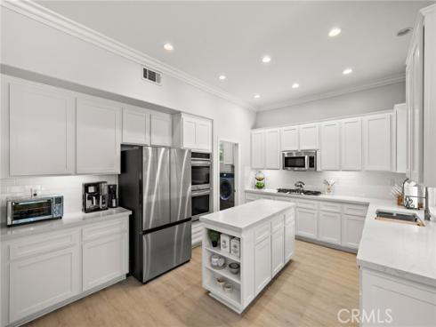 18  Beacon  , Ladera Ranch, CA