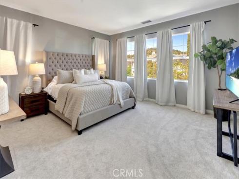 19 Laurelhurst Drive, Ladera Ranch, CA