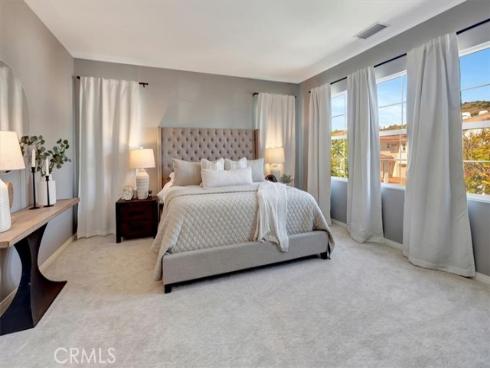 19 Laurelhurst Drive, Ladera Ranch, CA