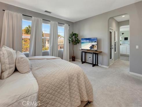 19 Laurelhurst Drive, Ladera Ranch, CA