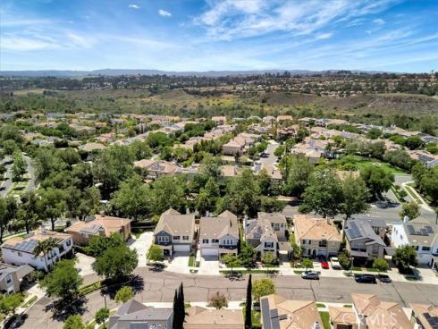 19 Laurelhurst Drive, Ladera Ranch, CA