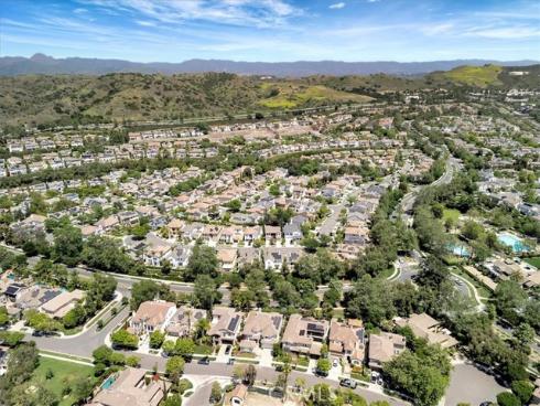 19 Laurelhurst Drive, Ladera Ranch, CA